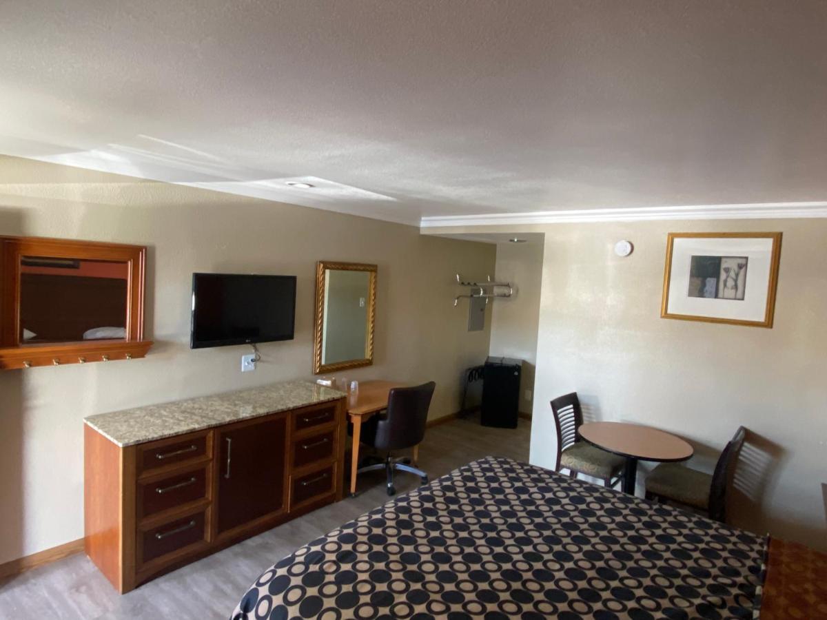 Downtown Motel 7 San Bernardino Dış mekan fotoğraf